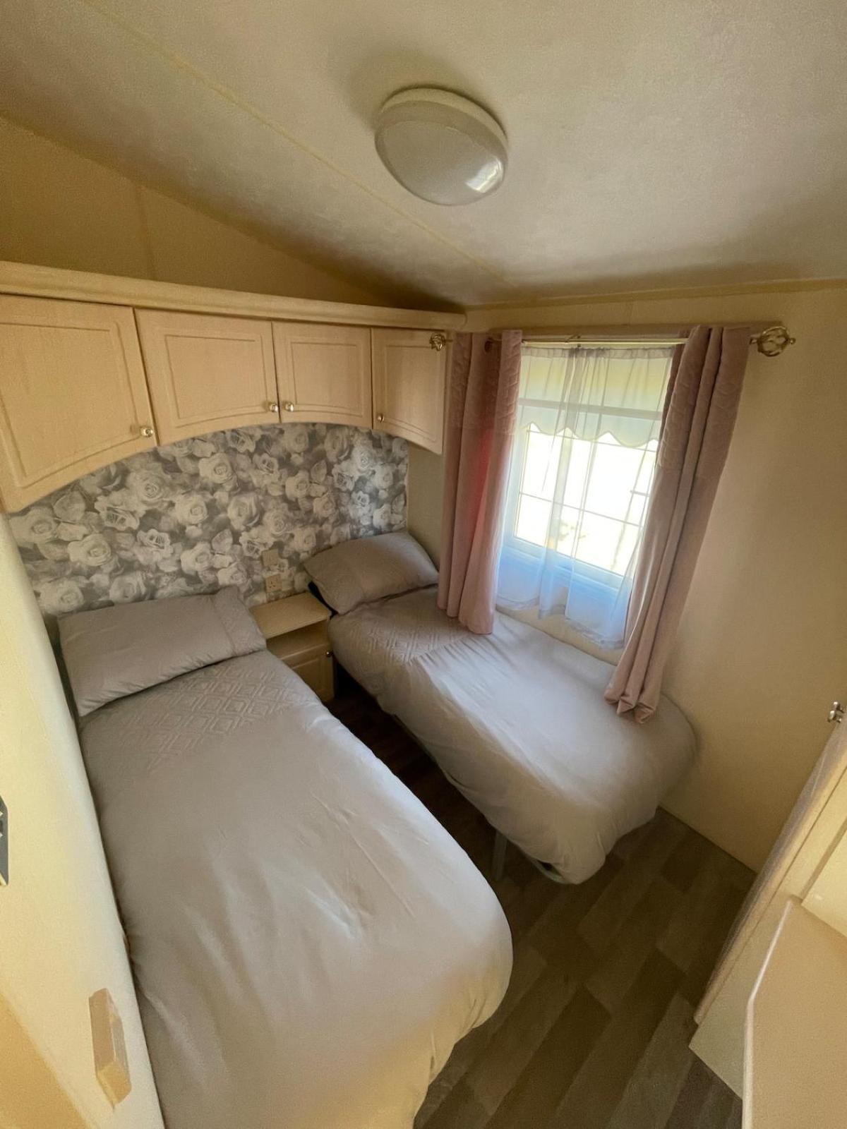 Willerby Granada 2-Bedroom Caravan, Glasgow Uddingston Ngoại thất bức ảnh